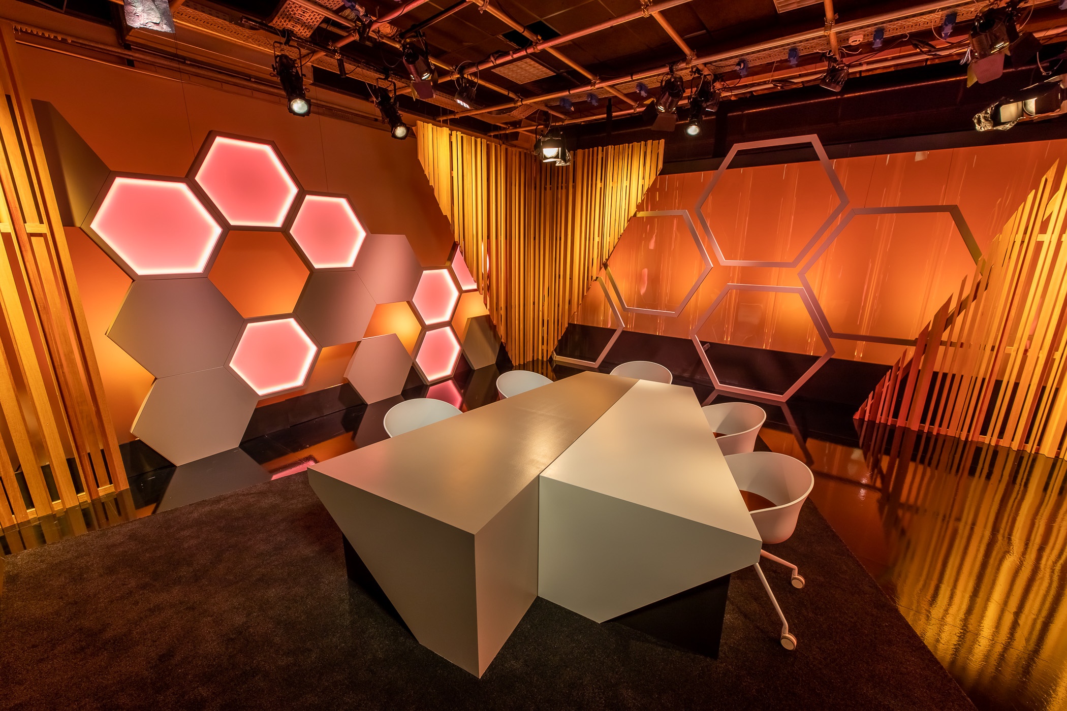 Roularta - Media - Deusjevoo - Tv inkleding